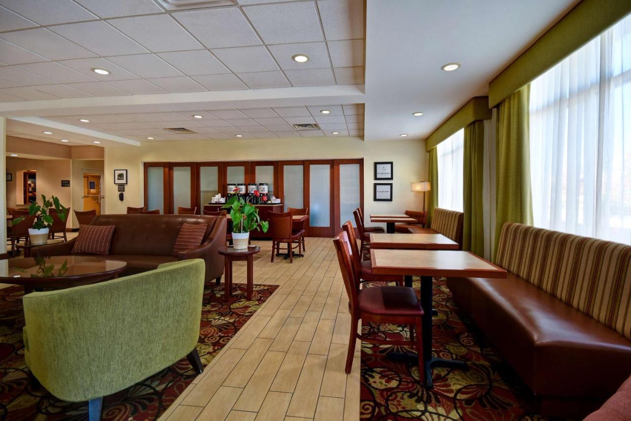 Hampton Inn Rutland/Killington Exterior photo